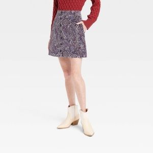 Corduroy mid-rise skirt